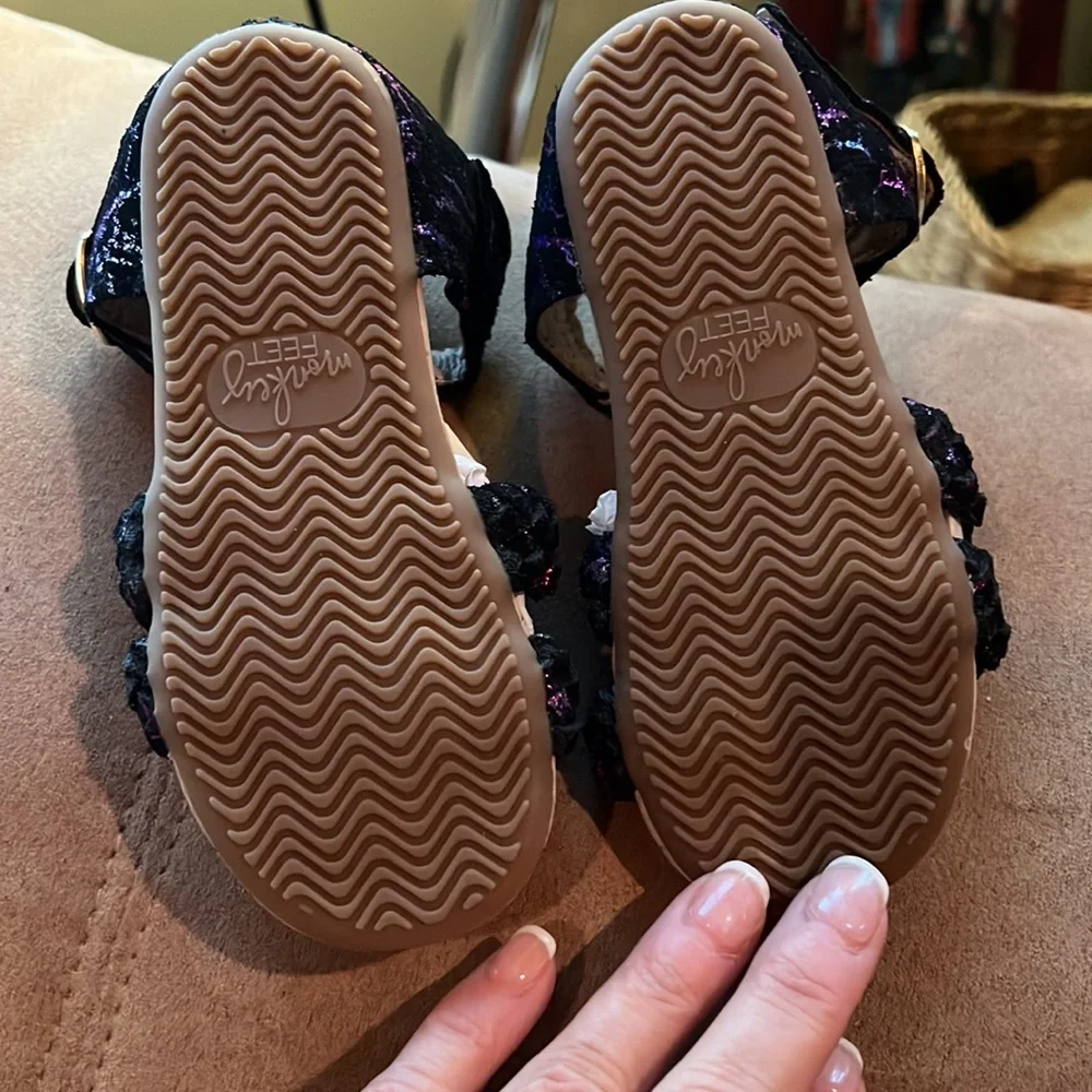 NWT Monkey Feet Iridescent Black and Pink Sandal